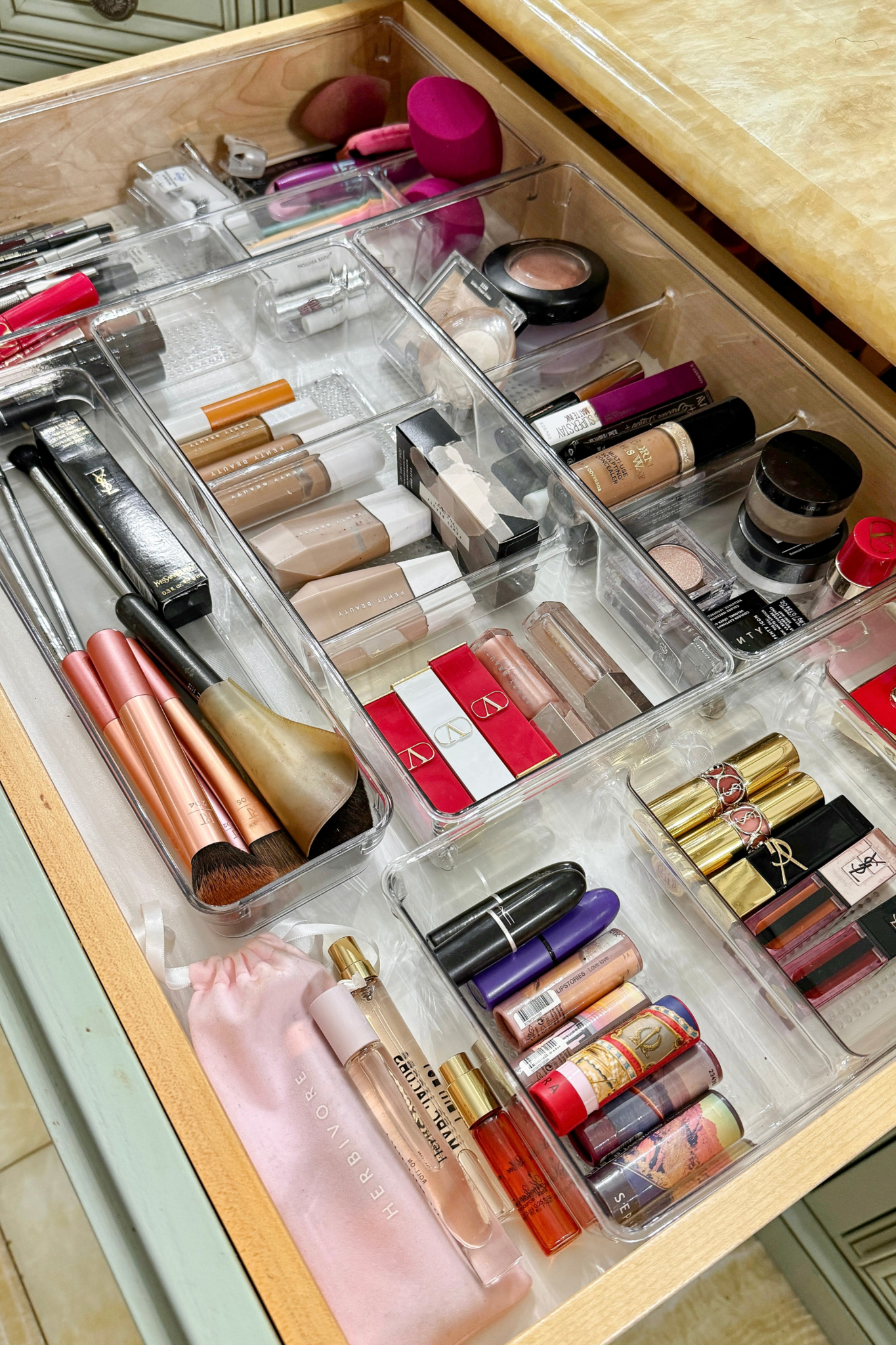 how to organize makeup in a small space